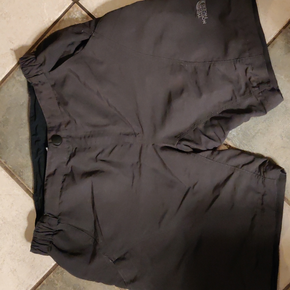 North Face Hiking Short (Omni Dry). Women. Size L.